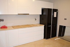 spacious apartment in ciputra (10)